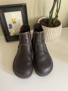 Duckfeet Roskilde “Slate” with Contrast Stitching